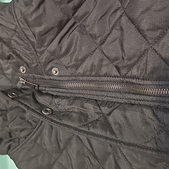 Altar'd State Size Small Puffed Hooded Crop Vest Zip Up Snap Button Black - Picture 6 of 8